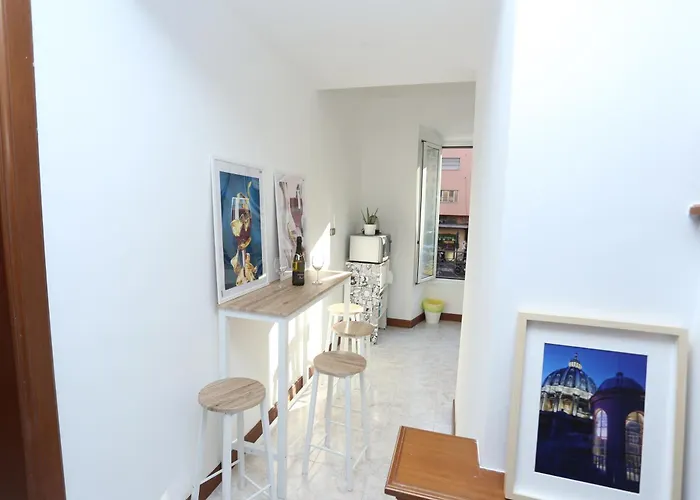 Blue Vatican House Апартаменты